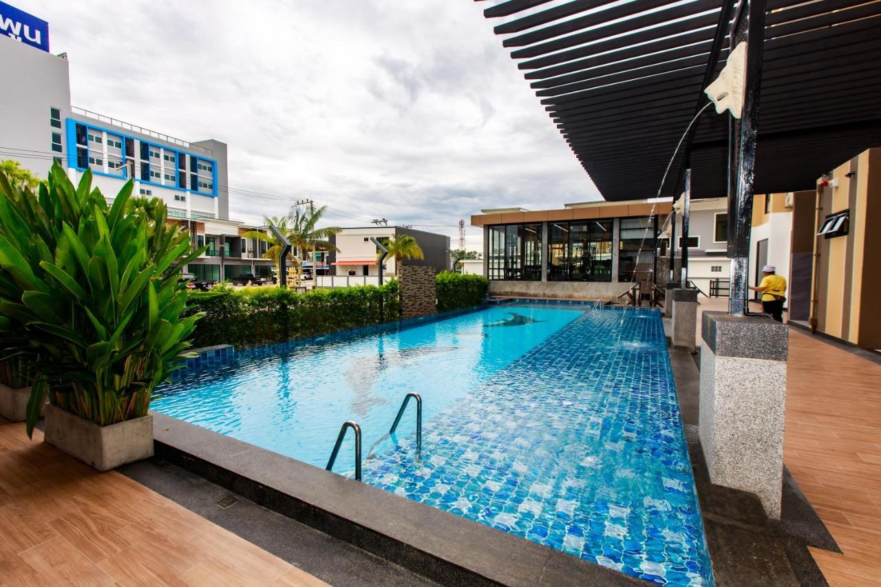 Siri Hotel Lumphun Ban Pa Daet Eksteriør billede