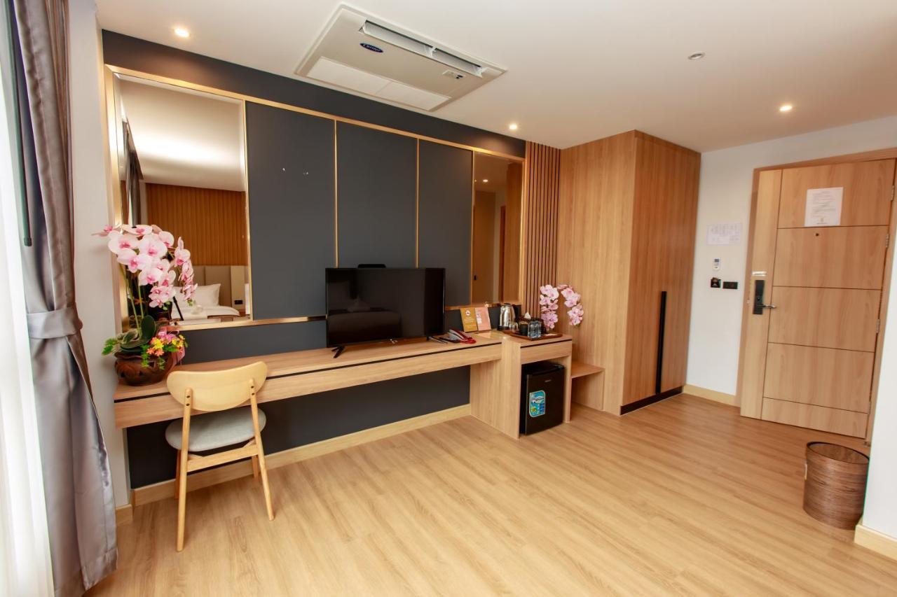 Siri Hotel Lumphun Ban Pa Daet Eksteriør billede