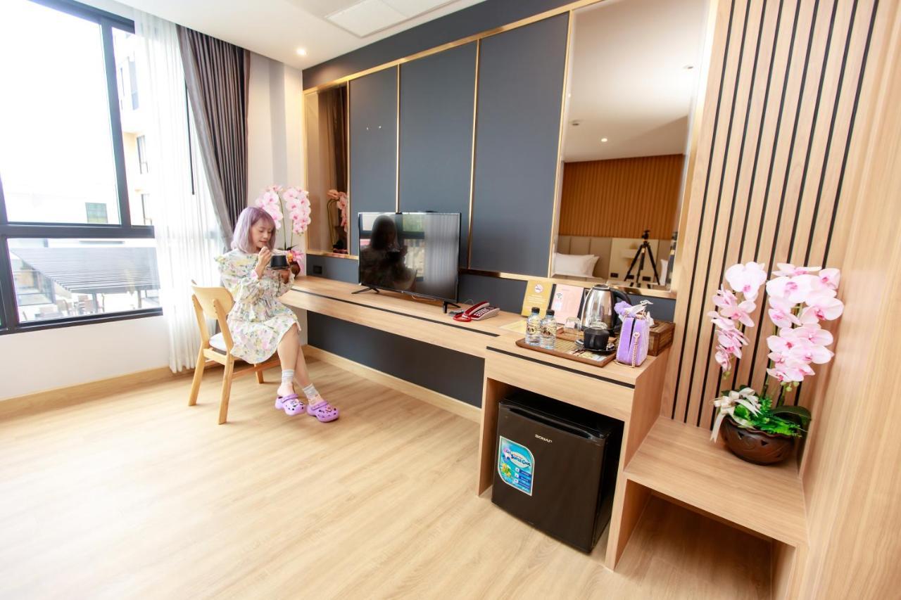 Siri Hotel Lumphun Ban Pa Daet Eksteriør billede