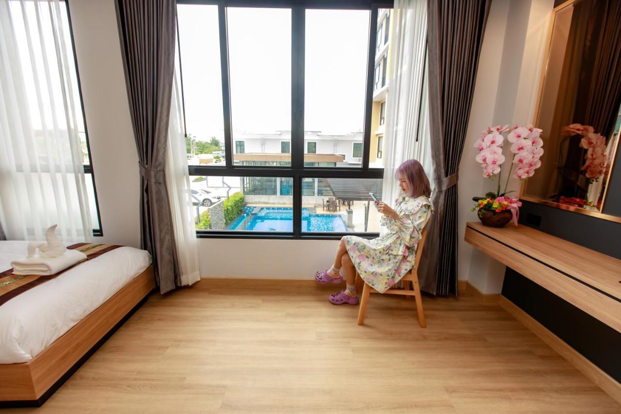 Siri Hotel Lumphun Ban Pa Daet Eksteriør billede